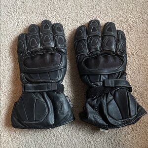 BILT Water Resistant Leather Motorcycle Gloves.